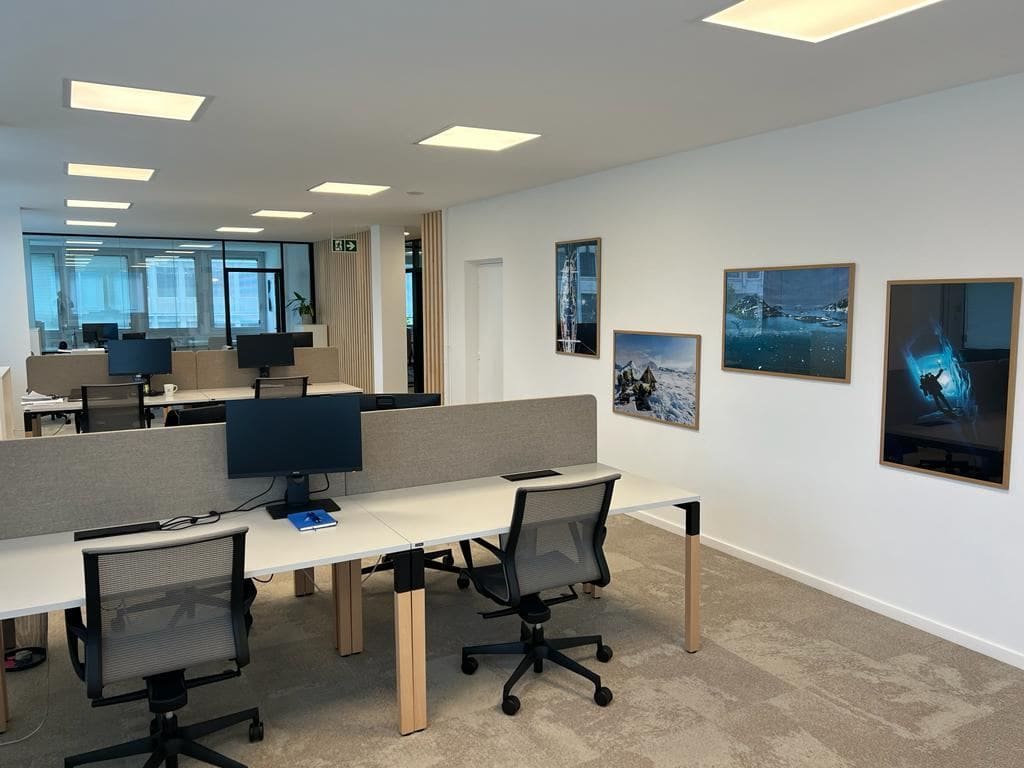 Bureaux informatiques réaménagés — Bd Helvétique Genève 2023
